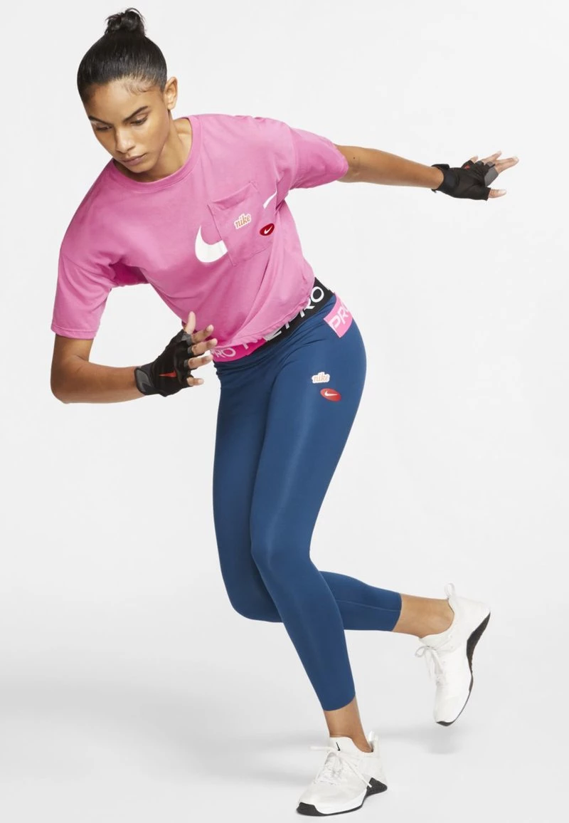 Nike Performance Damen ICON CLASH WOW - T-Shirt Print - Cosmic Fuchsia/white 2 Nike Performance Damen ICON CLASH WOW - T-Shirt Print - Cosmic Fuchsia/white – Bild 2