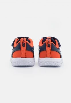 Nike Performance REVOLUTION 5 UNISEX - Laufschuh Neutral - Midnight Navy/white/orange -Angebote Nike Store 02c3e49bb05d4771a27042c3bea0b10c