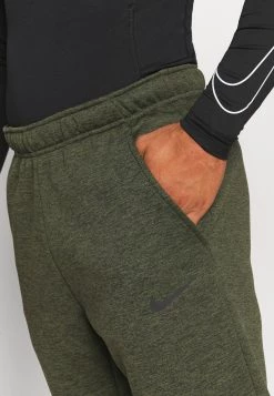 Nike Performance Herren PANT TAPER - Jogginghose - Sequoia/rough Green -Angebote Nike Store 05a0e79c82d342dd8dde399ac0740ad1