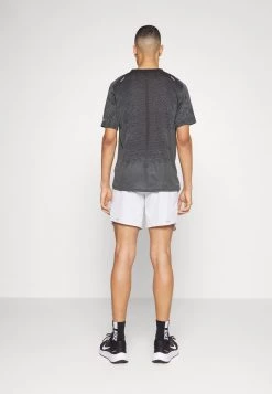 Nike Performance Herren STRIDE - Kurze Sporthose - Photon Dust -Angebote Nike Store 06bb21de3b504a1c907a5e6b4ec3c5e3