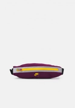 Nike Performance SLIM WAIST PACK 3.0 UNISEX - Gürteltasche - Sangria/black/university Gold