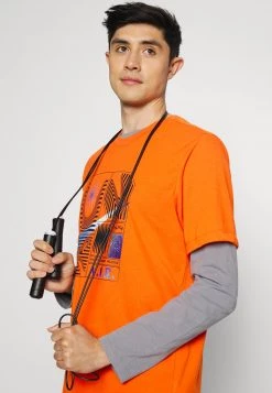 Nike Performance TEE YOGA - T-Shirt Print - Rush Orange | Herren -Angebote Nike Store 08c232c047f64c02ae0bd7aaf9e7dd1a