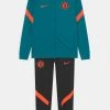 Nike Performance CHELSEA LONDON SUIT SET UNISEX - Vereinsmannschaften - Blustery/black/hyper Crimson