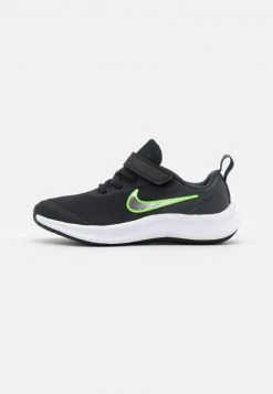 Nike Performance STAR RUNNER 3 UNISEX - Laufschuh Neutral - Black/chrome/dark Smoke Grey/green Strike
