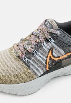 Nike Performance Herren REACT INFINITY RUN FK 2 MFS - Laufschuh Neutral - Light Bone/total Orange/sport Spice/iron Grey/photon Dust/cyber Teal -Angebote Nike Store 0afefe5dd5a24eb8b9288d7ec816df4e