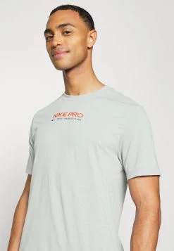Nike Performance TEE PRO - Sport T-shirt - Light Smoke Grey | Herren 9 Nike Performance TEE PRO - Sport T-shirt - Light Smoke Grey | Herren -Angebote Nike Store 0efd1a2345ac47dab44dce88aaf1e13a