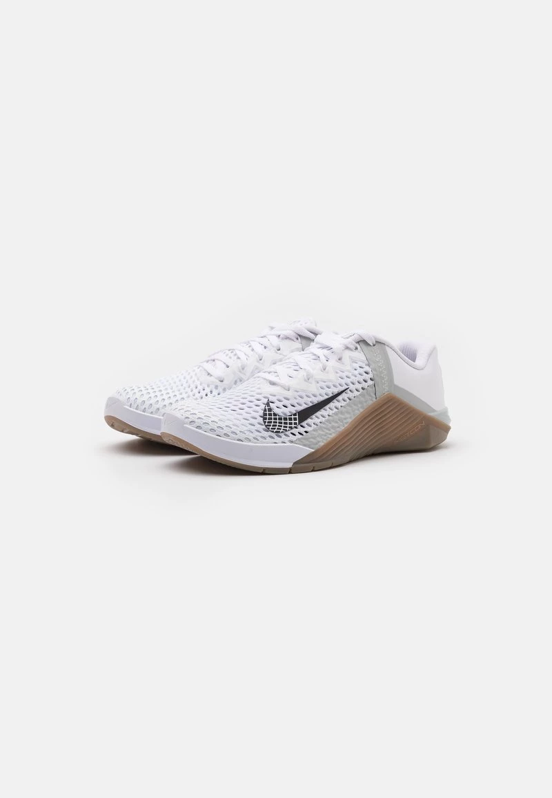 Nike Performance Herren METCON 6 UNISEX - Trainingsschuh - White/black/dark Brown/grey Fog/white 2 Nike Performance Herren METCON 6 UNISEX - Trainingsschuh - White/black/dark Brown/grey Fog/white – Bild 2