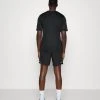 Nike Performance Herren STRIDE - Kurze Sporthose - Black/reflective Silver