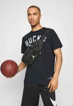 Nike Performance NBA MILWAUKEE BUCKS GIANNIS ANTETOKOUNMPO NAME & NUMBER TEE - Vereinsmannschaften - Black | Herren -Angebote Nike Store 139c609e3a704510a53e1bd58d60d85a