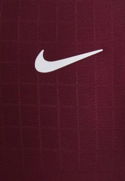 Nike Performance Herren T-Shirt Basic - Dark Beetroot/white -Angebote Nike Store 16e6f29834264cdbbc7f7cbd2d8cdbea