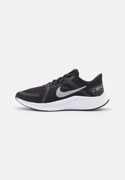 Nike Performance Herren QUEST 4 - Laufschuh Neutral - Black/white/dark Smoke Grey