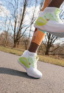 Nike Performance Damen ZOOM FLY 4 PRM - Laufschuh Neutral - White/platinum Tint/barely Green/volt/multicolor/light Violet -Angebote Nike Store 1843b46ad2ba401f9464c56c73df6338