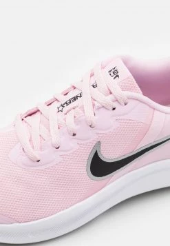 Nike Performance STAR RUNNER 3 UNISEX - Laufschuh Neutral - Pink/black/metallic Silver -Angebote Nike Store 1908e31e1b3c48b195521f3707e384fb