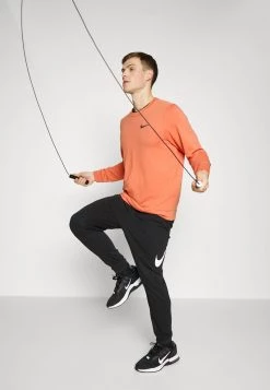 Nike Performance Herren CREW - Sweatshirt - Madder Root/black -Angebote Nike Store 191d8c91e2494557b28c757699b3f520