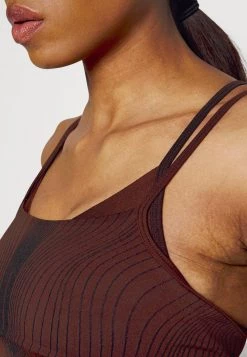 Nike Performance Damen INDY SEAMLESS BRA - Sport-BH Mit Leichter Stützkraft - Oxen Brown/black/iron Grey 11 Nike Performance Damen INDY SEAMLESS BRA - Sport-BH Mit Leichter Stützkraft - Oxen Brown/black/iron Grey -Angebote Nike Store 19e960488e6b42068264c8d06a6875d2