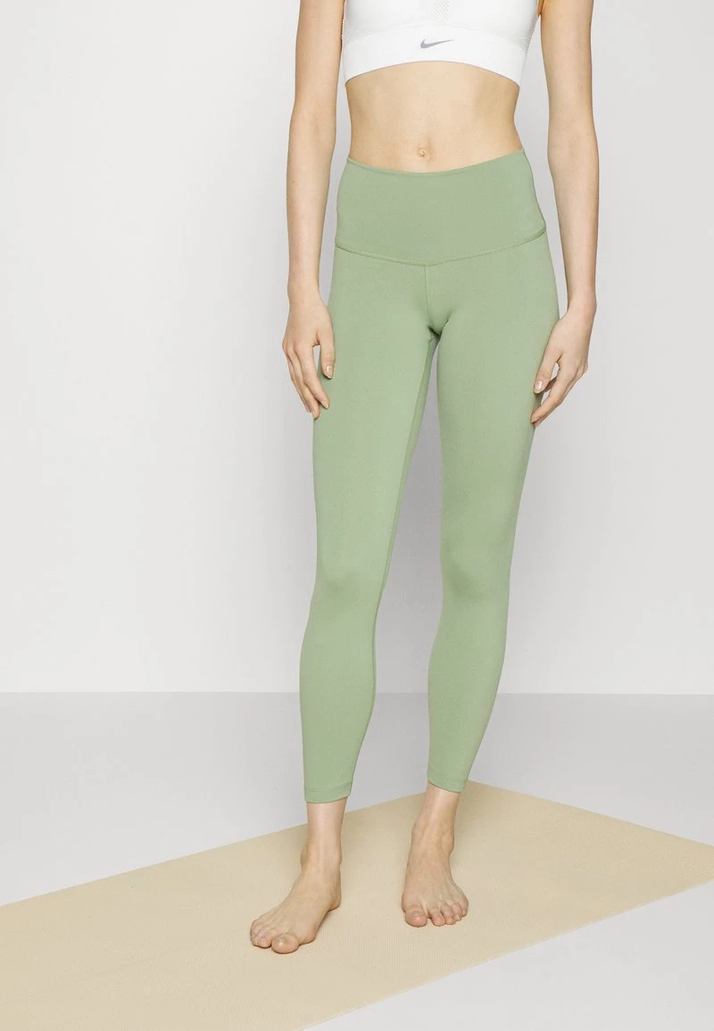 Nike Performance Damen YOGA - Tights - Oil Green/iron Grey 1 Nike Performance Damen YOGA - Tights - Oil Green/iron Grey