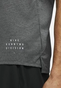 Nike Performance Herren T-Shirt Print - Black/iron Grey -Angebote Nike Store 1a3cae90ab7645cfbceaa2f3e4e3ba72