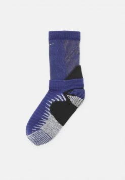 Nike Performance TRAIL RUNNING CREW UNISEX - Sportsocken - Dark Purple Dust/university Gold/dark Smoke Grey