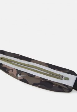 Nike Performance SLIM WAISTPACK UNISEX - Gürteltasche - Medium Olive/black/silver -Angebote Nike Store 2140b3d0c5ee4852949cd67d650994f9