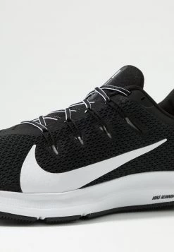 Nike Performance Herren QUEST 2 - Laufschuh Neutral - Black/white -Angebote Nike Store 23f3632f18ff414a8aa8f730db7bcf98
