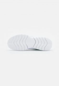 Nike Performance FLEX EXPERIENCE RN 10 - Laufschuh Wettkampf - Summit White/game Royal/volt Glow/purple Pulse/pure Violet/white | Damen -Angebote Nike Store 243d92b337c545c6aa788e807ef1a7ff