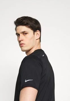 Nike Performance Herren RISE - T-Shirt Print - Black/black -Angebote Nike Store 246aea6a77f046f2bba212fcaabd5d62