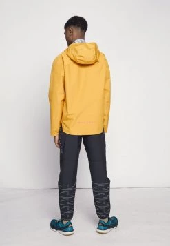 Nike Performance Herren TRAIL JACKET - Outdoorjacke - Light Curry/habanero Red 13 Nike Performance Herren TRAIL JACKET - Outdoorjacke - Light Curry/habanero Red -Angebote Nike Store 256030ea8cf84099a01d5af173919f07