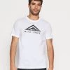 Nike Performance Herren TEE TRAIL - T-Shirt Print - White