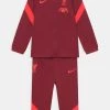 Nike Performance FC LIVERPOOL SET UNISEX - Vereinsmannschaften - Team Red/bright Crimson