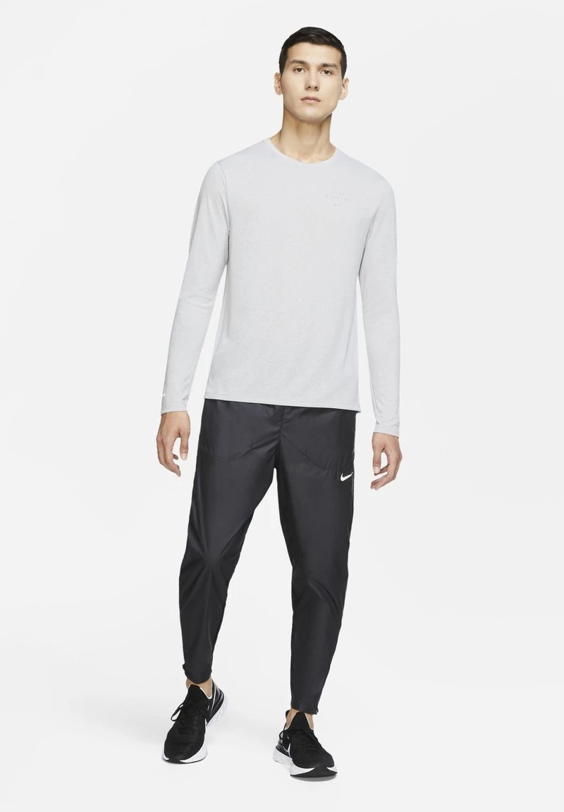 Nike Performance Herren Nike RUN Division Miler - Sport T-shirt - Light Solar Flare Heather 2 Nike Performance Herren Nike RUN Division Miler - Sport T-shirt - Light Solar Flare Heather – Bild 2