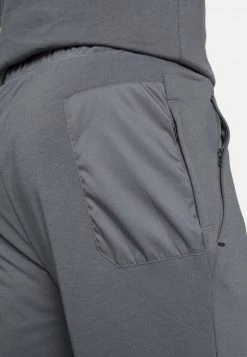 Nike Performance Herren PARIS ST. GERMAIN TRAVEL CL - Vereinsmannschaften - Dark Grey/black/siren Red 10 Nike Performance Herren PARIS ST. GERMAIN TRAVEL CL - Vereinsmannschaften - Dark Grey/black/siren Red -Angebote Nike Store 2e2251bf46c243a39e88818422706ec5