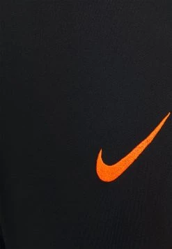 Nike Performance Herren CHELSEA LONDON PANT - Vereinsmannschaften - Black/hyper Crimson -Angebote Nike Store 2e37ec83c98a484a849b4a677f7ec989