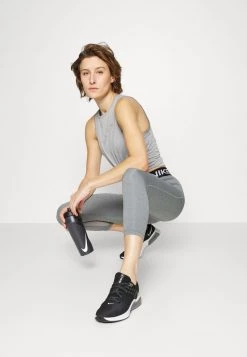 Nike Performance Damen Sport T-shirt - Particle Grey/white -Angebote Nike Store 2ea43df765e0413780c5c10f5d0766a3