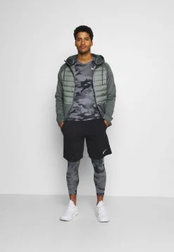 Nike Performance Herren Trainingsjacke - Smoke Grey/smoke Grey/black -Angebote Nike Store 2ef3b94a07c9465eaf375eb76886e282