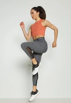 Nike Performance Damen CROP TANK - Top - Madder Root 9 Nike Performance Damen CROP TANK - Top - Madder Root -Angebote Nike Store 3255dc23dab54ac787afc65d266cf386