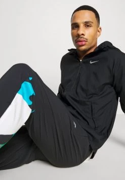 Nike Performance Herren Laufjacke - Black -Angebote Nike Store 39b568bcf54f4dcfbc8008f50c5835ec