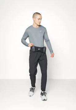 Nike Performance NIKE DRI-FIT RUN DIVISION CHALLENGER HERREN LAUFHOSE - Jogginghose - Black/reflective Silv -Angebote Nike Store 3a17da4b53a74ede835f1504745d67c3