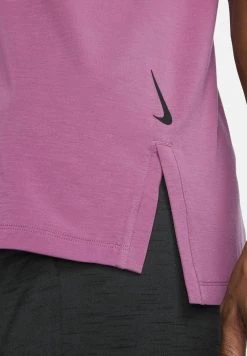 Nike Performance M NK DRY TOP - T-Shirt Basic - Cactus Flower Light Mulberry Black | Herren -Angebote Nike Store 3aa88da5694647df979deb7cce212d99