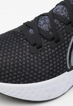 Nike Performance Herren REACT INFINITY RUN FK - Laufschuh Neutral - Black/white 11 Nike Performance Herren REACT INFINITY RUN FK - Laufschuh Neutral - Black/white -Angebote Nike Store 3ad5d6a041834e0a82775be0af85c50d