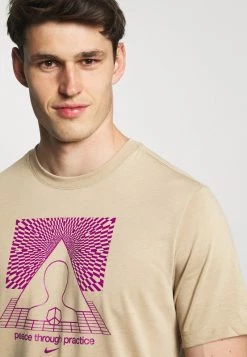 Nike Performance Herren TEE YOGA - Sport T-shirt - Khaki -Angebote Nike Store 3adf9e9337224c09ade2608f27eb1587