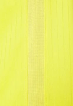 Nike Performance Herren LIVERPOOL FC - Vereinsmannschaften - Chrome Yellow/rush Red 5 Nike Performance Herren LIVERPOOL FC - Vereinsmannschaften - Chrome Yellow/rush Red -Angebote Nike Store 3b9b6f3dd5f041c3a0b91acd2aad835b