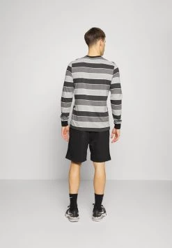 Nike Performance HERITAGE SHORT - Kurze Sporthose - Black | Herren 8 Nike Performance HERITAGE SHORT - Kurze Sporthose - Black | Herren -Angebote Nike Store 3c32438a6f00421aad0e8a97078013c8