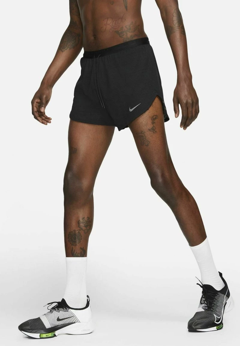 Nike Performance DRI-FIT RUN DIVISION PINNACLE - Kurze Sporthose - Black/black | Herren 1 Nike Performance DRI-FIT RUN DIVISION PINNACLE - Kurze Sporthose - Black/black | Herren