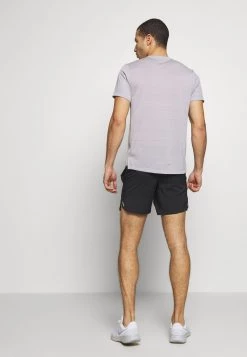 Nike Performance Herren M DF FLX STRIDEIN BF - Kurze Sporthose - Black/reflective Silver -Angebote Nike Store 3ebfe2c268d24d1e9971f3c150a2fe0b