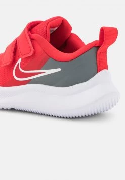 Nike Performance STAR RUNNER 3 UNISEX - Laufschuh Neutral - University Red/smoke Grey/white -Angebote Nike Store 3f271c8e01994a56accf1aed2f2163b6
