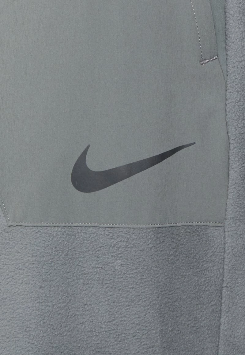 Nike Performance Herren WNTRIZED PANT - Jogginghose - Iron Grey/black 3 Nike Performance Herren WNTRIZED PANT - Jogginghose - Iron Grey/black – Bild 3
