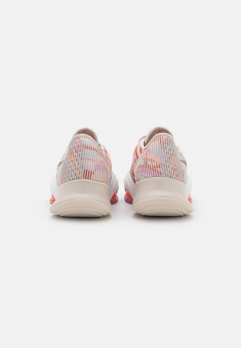 Nike Performance Damen AIR ZOOM SUPERREP 2 - Trainingsschuh - Desert Sand/metallic Copper/summit White/crimson Bliss/light Armory Blue 3 Nike Performance Damen AIR ZOOM SUPERREP 2 - Trainingsschuh - Desert Sand/metallic Copper/summit White/crimson Bliss/light Armory Blue – Bild 3