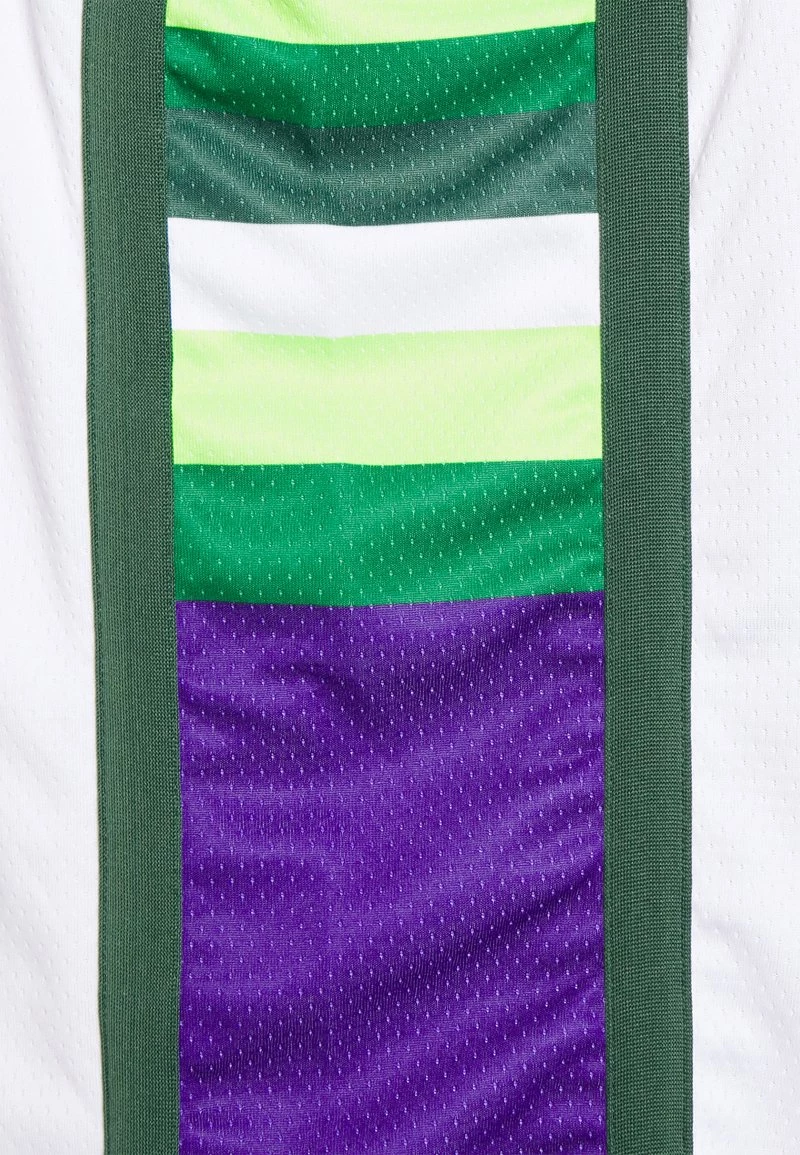 Nike Performance MILWAUKEE BUCKS GIANNIS ANTETOKOUNMPO MOMENTS MIXTAP SWINGMAN - NBA-Trikot - White | Herren 3 Nike Performance MILWAUKEE BUCKS GIANNIS ANTETOKOUNMPO MOMENTS MIXTAP SWINGMAN - NBA-Trikot - White | Herren – Bild 3