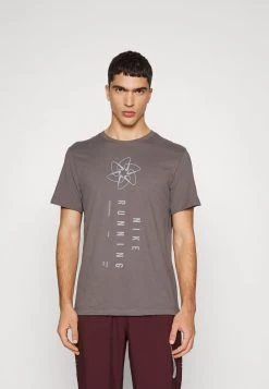 Nike Performance Herren TEE RUN DIVISION - T-Shirt Print - Cave Stone