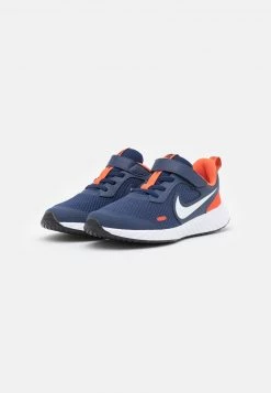 Nike Performance REVOLUTION 5 UNISEX - Laufschuh Neutral - Midnight Navy/white/orange -Angebote Nike Store 431eb9ae07134cacb42c7adb9fb3ecba